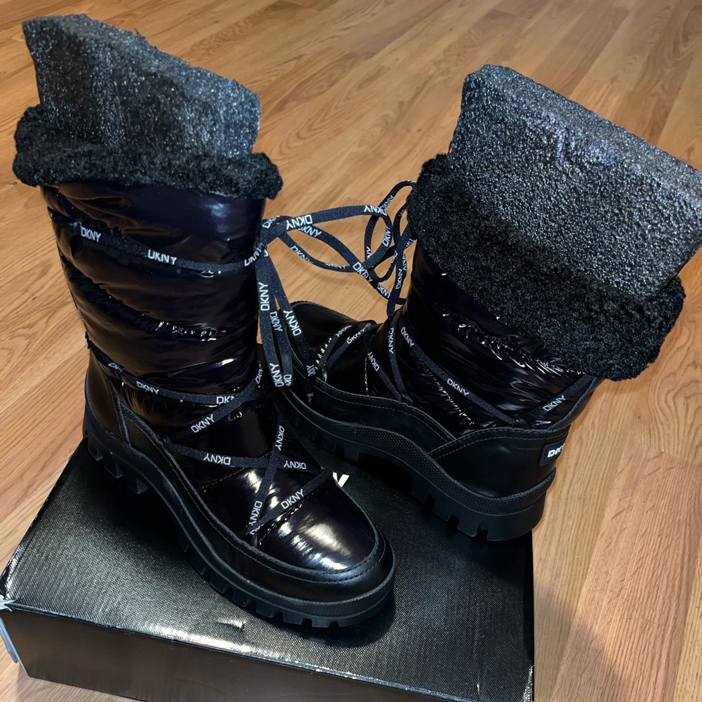 DKNY snow boots